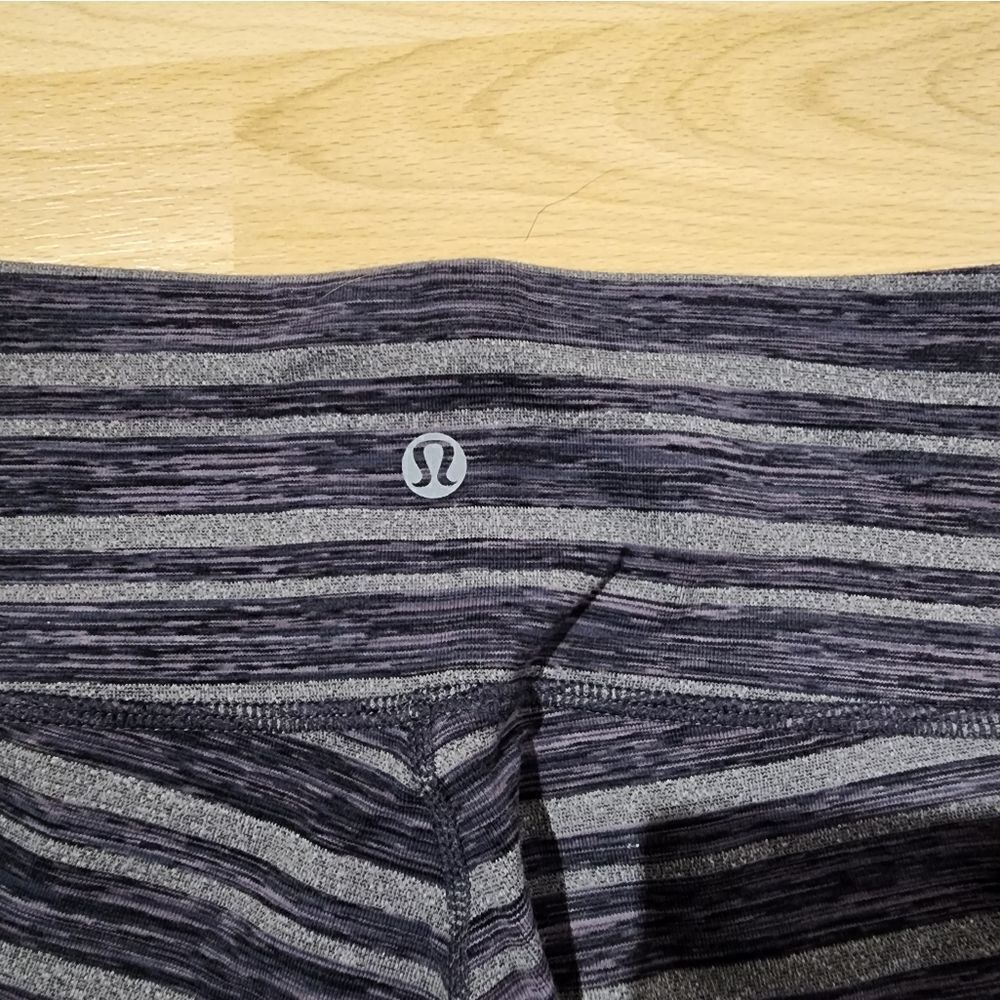 LULULEMON bold stripe wunder under crops - Picture 3 of 4